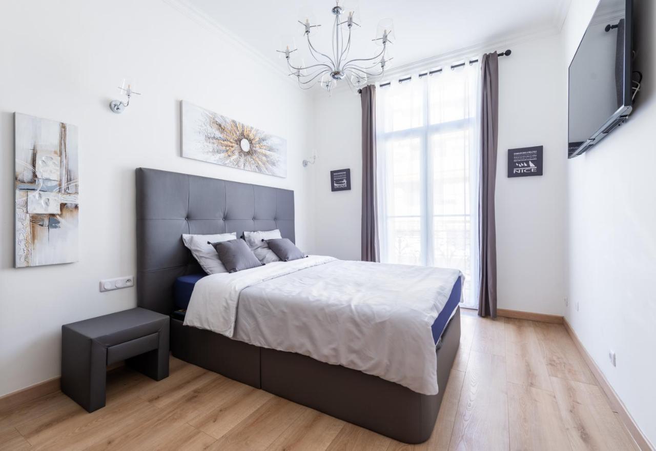 Sunny And Modern Baquis Flat Apartment นีซ ภายนอก รูปภาพ